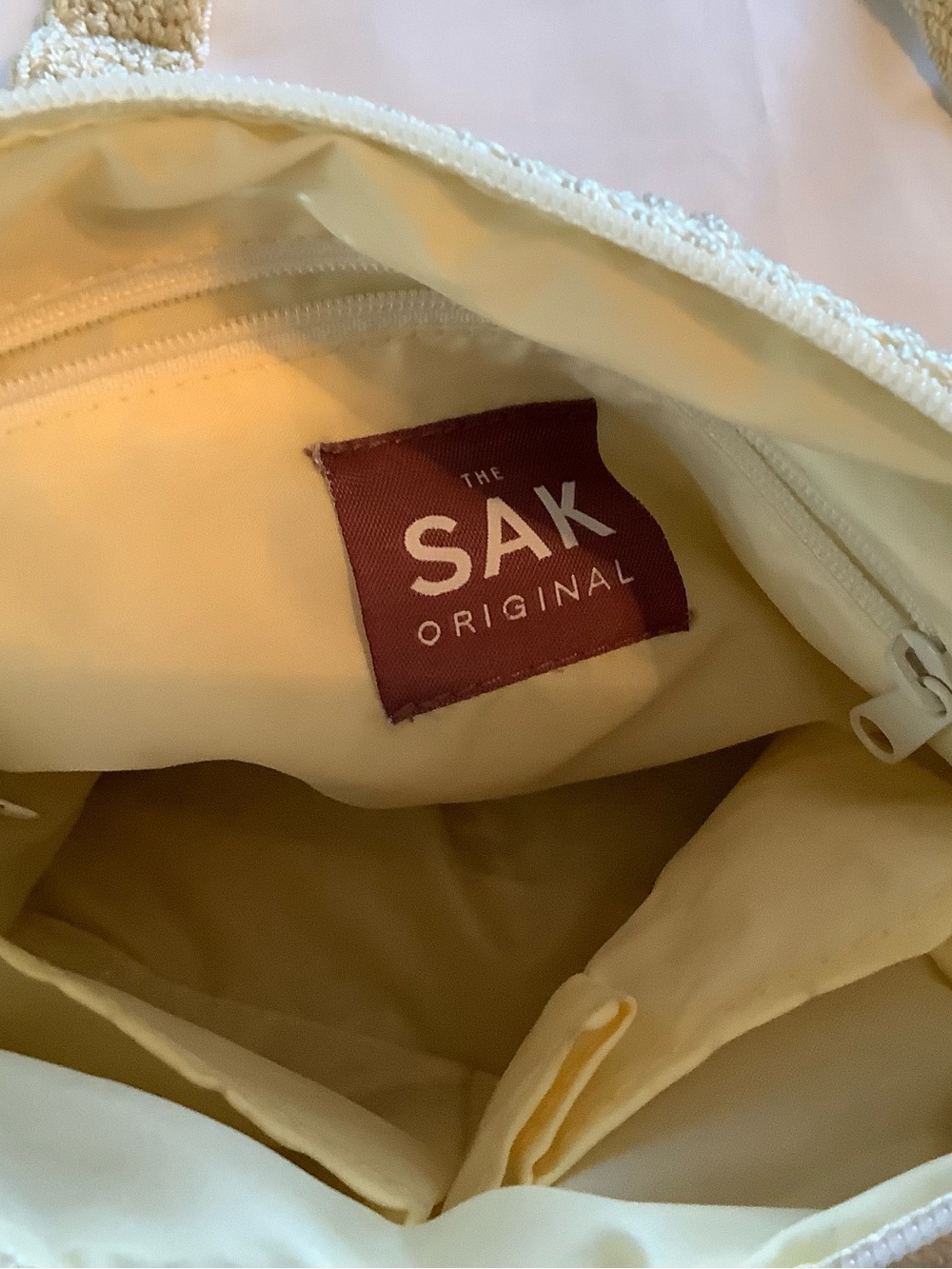 The Sak Beige/Cream Woven Shoulder Bag - Picture 4 of 8